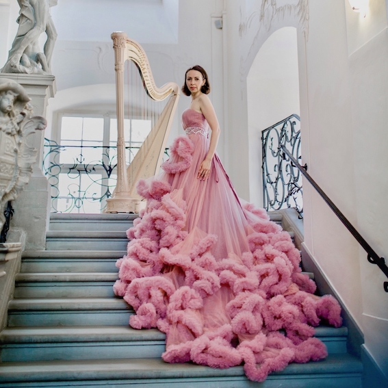 Gallery%201.2%20Rosa